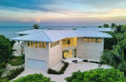 Marathon House | Casa Mare 5 bedroom 6 bath Tropical Oasis on the O