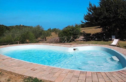 Granarola Apartment | Casa Mare Holiday in Vallugola