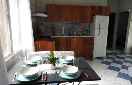 Lepanto House | Casa Mares