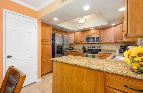 Paradise Valley Village Condo | CASA MARGARITA-Anasazi Village-Lovely updated condo with pool/golf course views