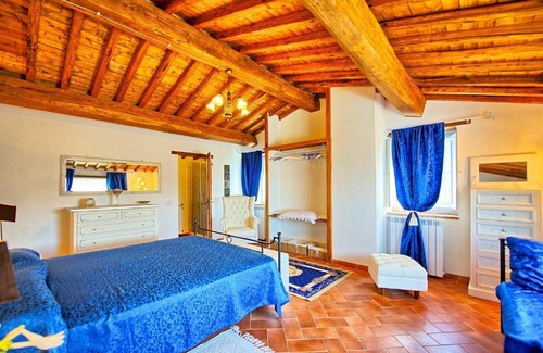 Pieve di Chio Villa | Casa Margherita 1 by PosarelliVillas