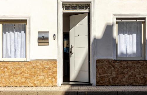 Rometta Marea Apartment | Casa Maria - Un passo dal Mare