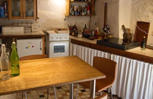 Garlenda House | Casa Marie. Behagliches Casa Rustico, 2 Terrassen