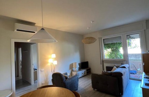Marina di Carrara Apartment | Casa Marina Giardino delle Rose