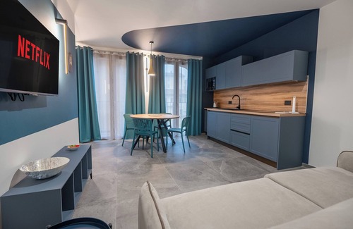 La Morra Apartment | Casa Matilla - Blu - One Bedroom Apartment, Sleeps 4