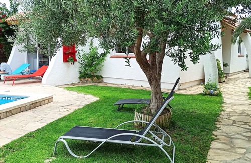 Les Tres Cales Ski Chalet | Casa Mediterránea