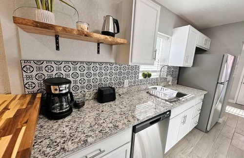 El Paso House | Casa Memphis Updated Modern Home