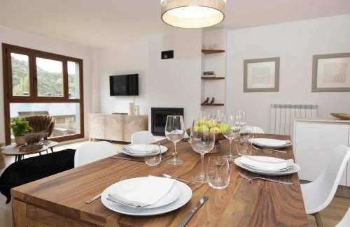 Panticosa Apartment | Casa Mia by BeValle