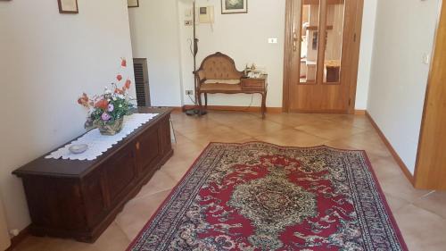 Montelaguardia House | Casa Mia -Per Sentirti a Casa Tua - Giardino, Parcheggio e Jacuzzi