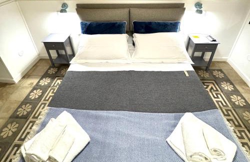 Pezze di Greco House | Casa Mida - Guest House