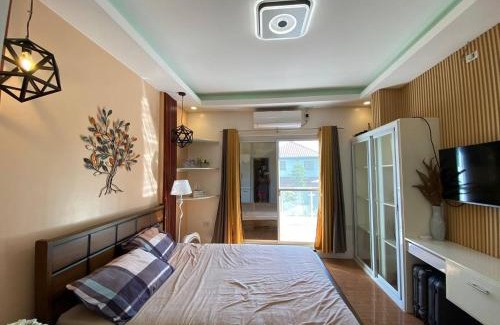 Trece Martires House | Casa MiKulai