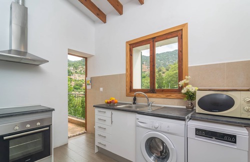 S'Arxiduc House | CASA MIRANDA - Chalet with terrace in Valldemosa. Free WiFi