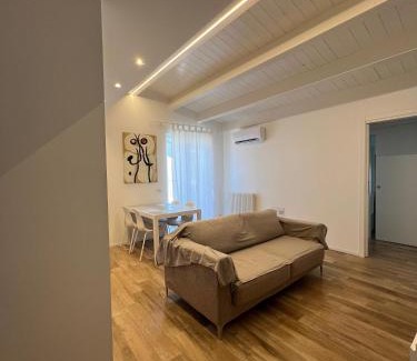 Pineta Apartment | CASA MIRO' vicinissima al mare e parcheggio privato gratuito se disponibile