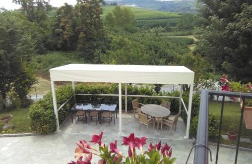 La Morra House | Casa Molly