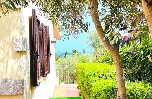 Siniscola Condo | Casa Monaco di Baviera I with sea views