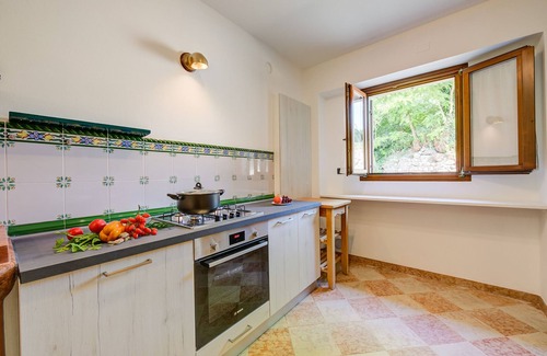Montioni House | Casa Mondragon In Lazise, Lazise, Italy
