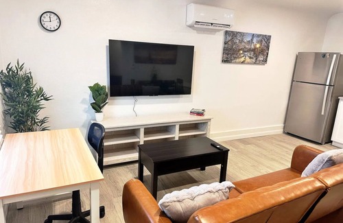 El Paso Apartment | Casa Monroe III - 1 Bed/1 Bathn