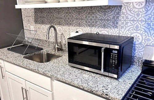 El Paso Apartment | Casa Monroe III - 1 Bed/1 Bathn