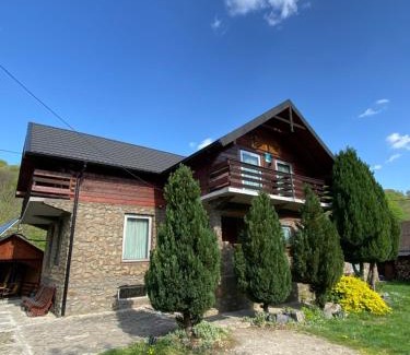 Poieni House | Casa Morar