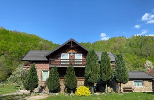 Poieni House | Casa Morar
