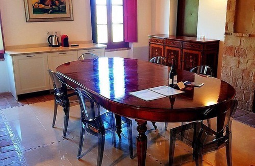 Monsano House | Casa Mortella F: A graceful two-story apartment that is part of an ancient manor house, with Free WI-FI.