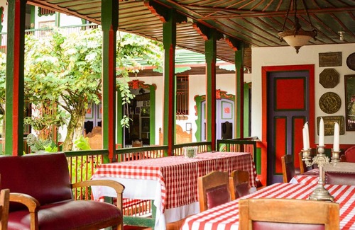 Calarca Bed & Breakfast | Casa Museo Hacienda La Cabaña