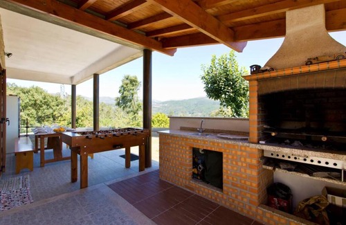 Vale de Cambra House | CASA NA ALDEIA / HOUSE IN VILLAGE