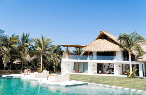 Barra de Colotepec Villa | Casa Naila del Mar
