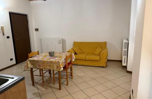 Nizza Monferrato Apartment | Casa nella via maestra