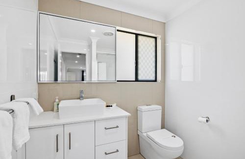 Parkhurst Hotel | Casa Nostra Motel