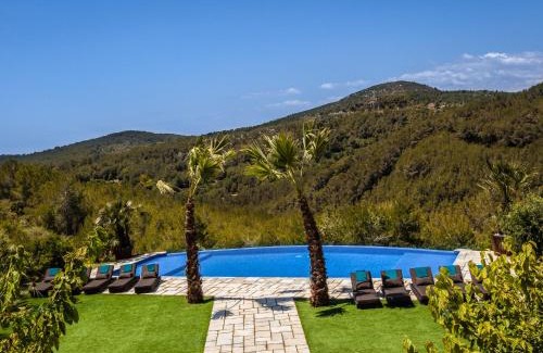 Vallpineda Villa | Casa Nova Estate