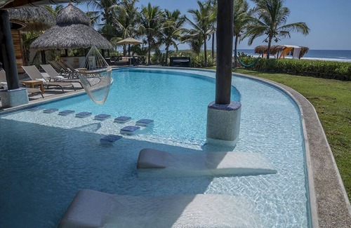 Barra de Colotepec Villa | Casa Numa'Na - Luxurious Beach Villa (w/Starlink)