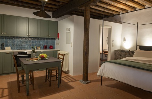 Treis Elies Bed & Breakfast | Casa Oliva