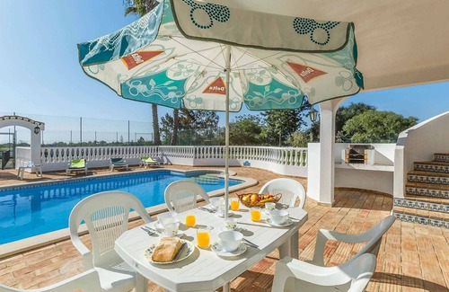 Monte Raposo Villa | Casa Omar - Three Bedroom Villa, Sleeps 6