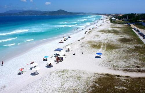 Foguete House | Casa Pé na Areia Cabo Frio