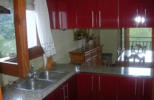 Murillo de Liena Cottage | Casa Pabán apartments for 6 people, with beautiful views of the river and mountains