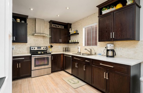 Paradise Valley Village Condo | CASA PACFICIO-Anasazi Village-Plush 2bed/1bath updated unit