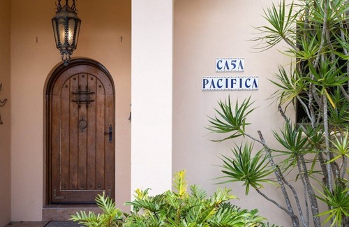 Swan Bay House | Casa Pacifica - A trip to Spain, 2 Hours From Sydney. Luxury Waterfront Villa, Escape, Relax, Reset.