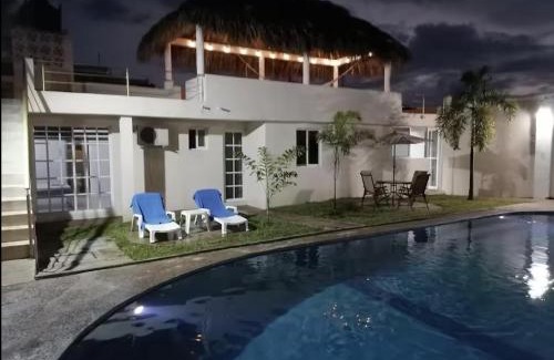 Bacocho House | Casa Palmas