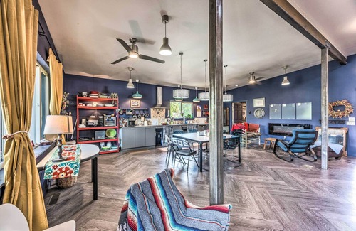 Alto Cabin | ‘Casa Patron’ Home < 10 Mi to Hiking & Casinos