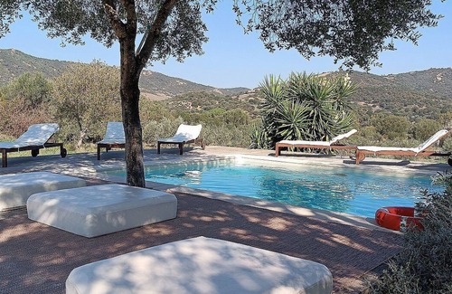 Loiri Porto San Paolo House | Casa Perella A: A graceful cottage surrounded by the greenery, with Free WI-FI.