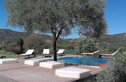 Loiri Porto San Paolo House | Casa Perella A: A graceful cottage surrounded by the greenery, with Free WI-FI.