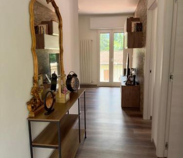 Porlezza House | Casa Perla dei Laghi - Lake View, BBQ, WiFi 1Gb & AirCond