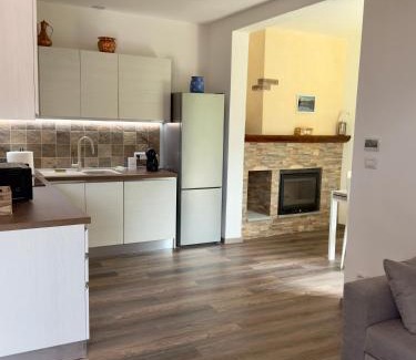 Porlezza House | Casa Perla dei Laghi - Lake View, BBQ, WiFi 1Gb & AirCond
