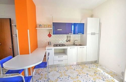 Agropoli House | Casa Pesca A: A modern and graceful apartment situated at a few steps from a sandy beach, with Free WI-FI.
