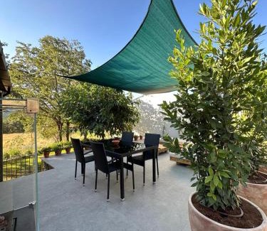 Morillo de Monclus House | Casa Petra