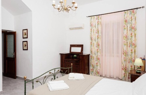 Porto Torres Apartment | Casa Petronia - Holiday Home in the heart of the city