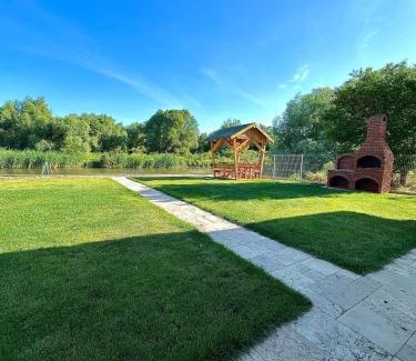 Uzlina House | Casa Phoenix
