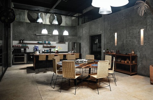 Emiliano Zapata House | Casa Pijiji- Unique industrial style home in Puerto escondido