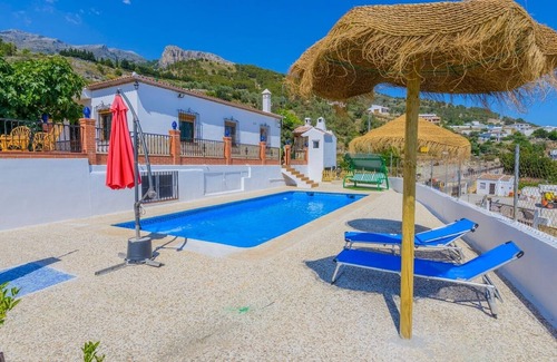 Canillas de Aceituno Villa | Casa Pilar de Canillas de Aceituno by Ruralidays